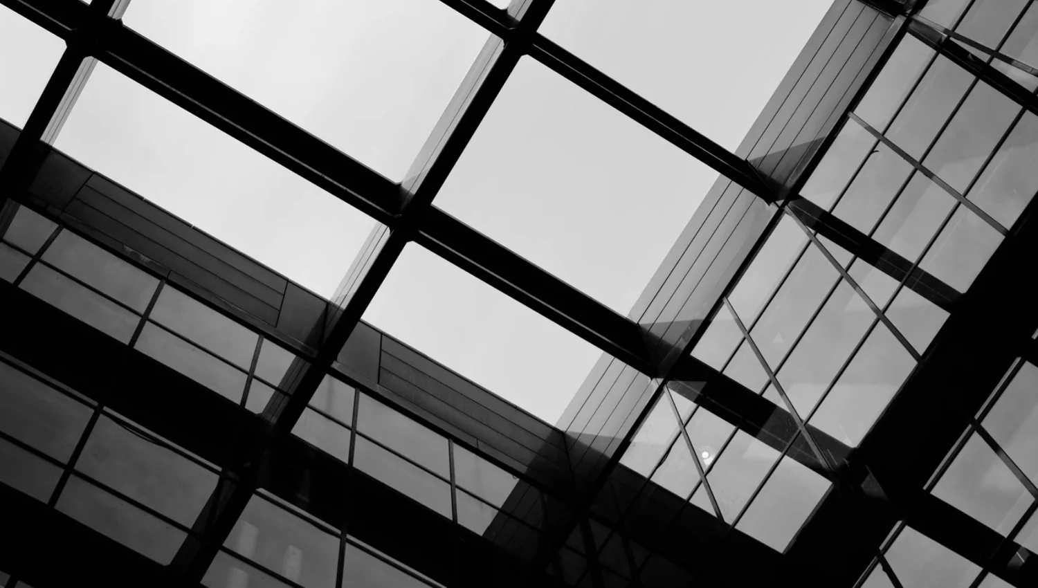 Aluminium curtain wall by ALUNEX